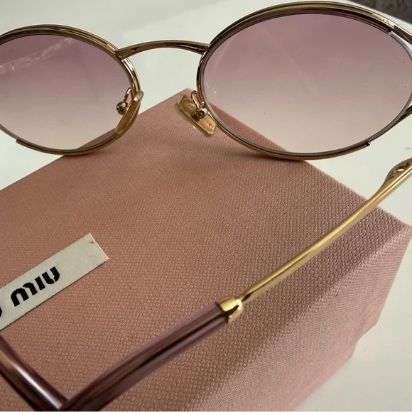 NWOT Miu Miu Logo Sunglasses - Picture 11 of 14
